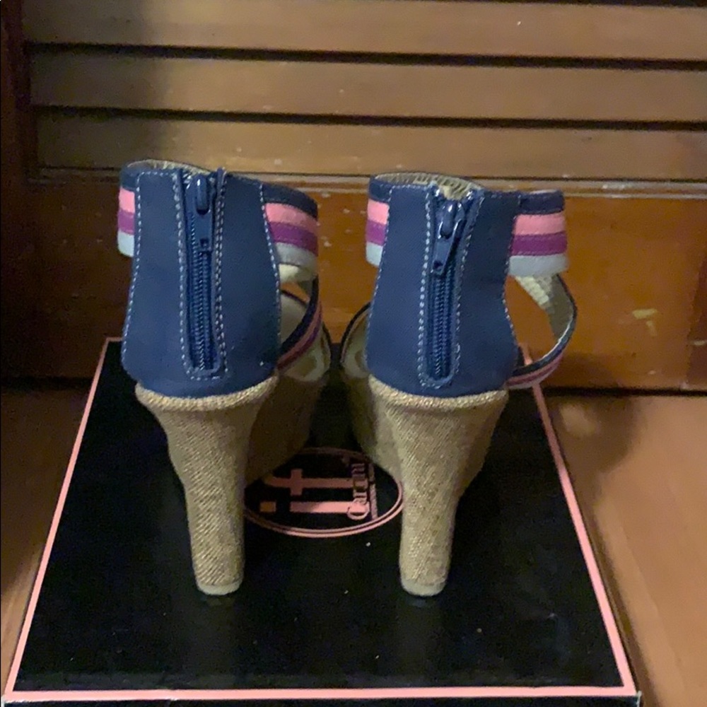Multi Color Wedges - Picture 3 of 4